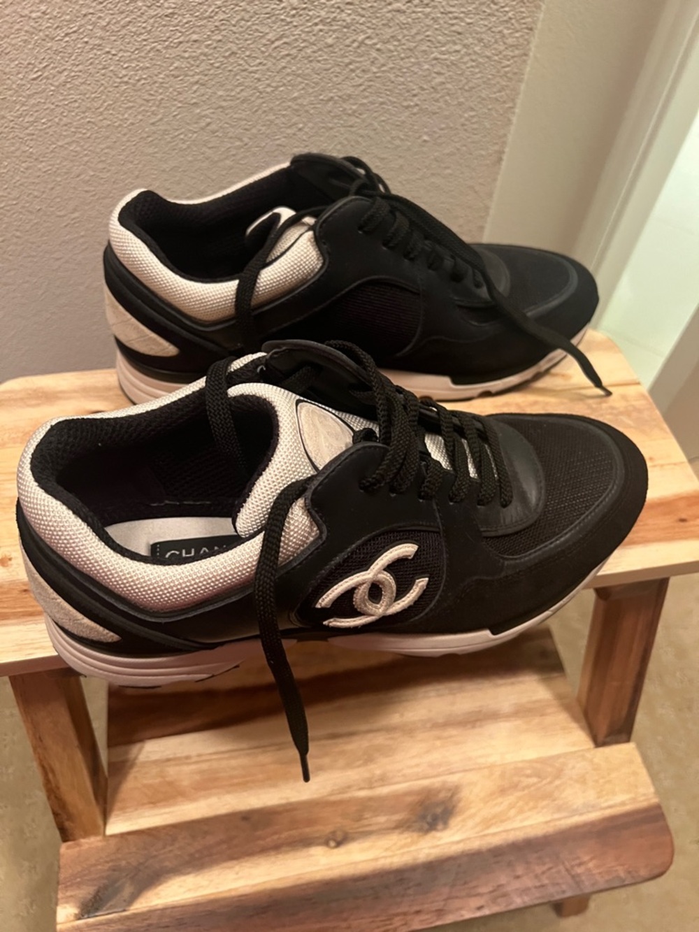 CHANEL Black and White Sneakers Size 42 - Picture 9 of 9
